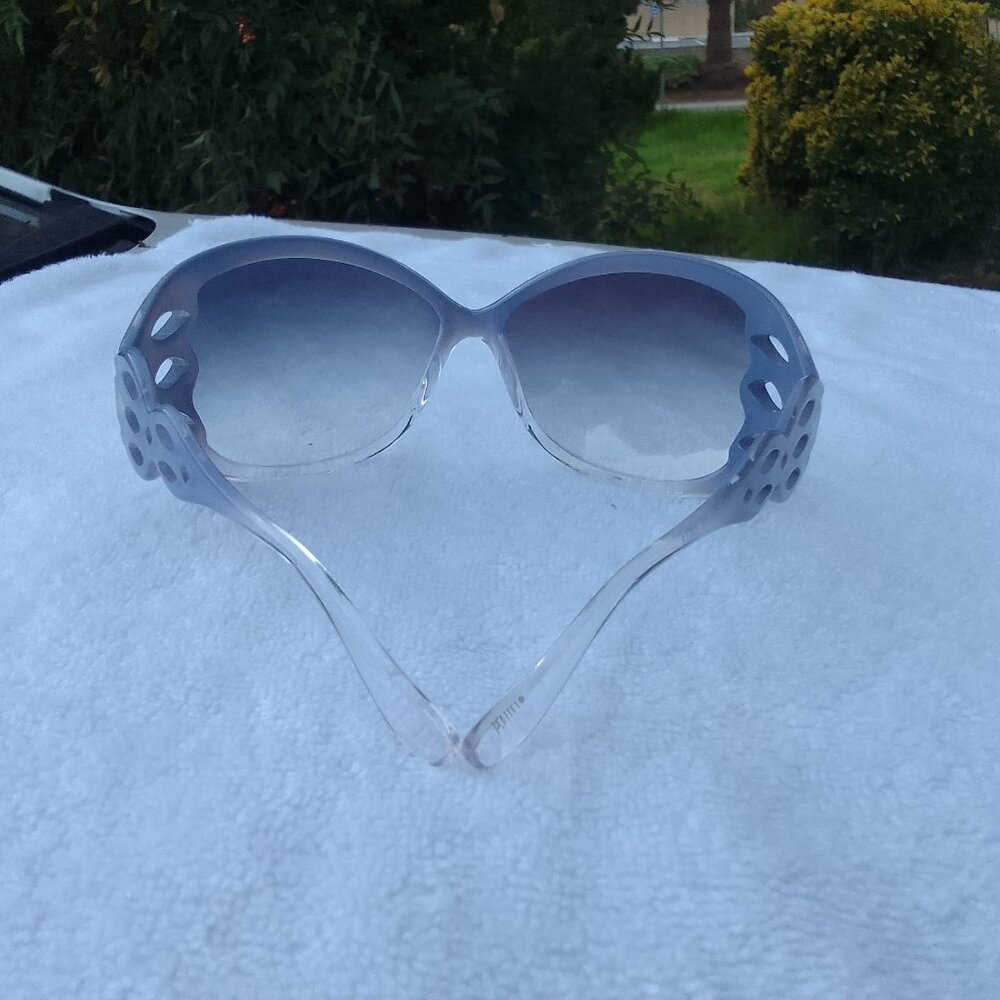 Bundle Artistic Well-Designed Quality Sunglass&Fa… - image 1